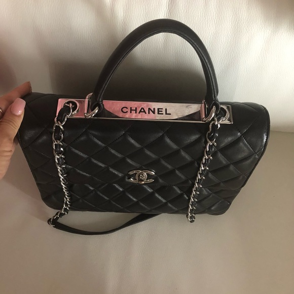 CHANEL Black Quilted Lambskin Leather Flap Handbag Original Iconic - Picture 2 of 9